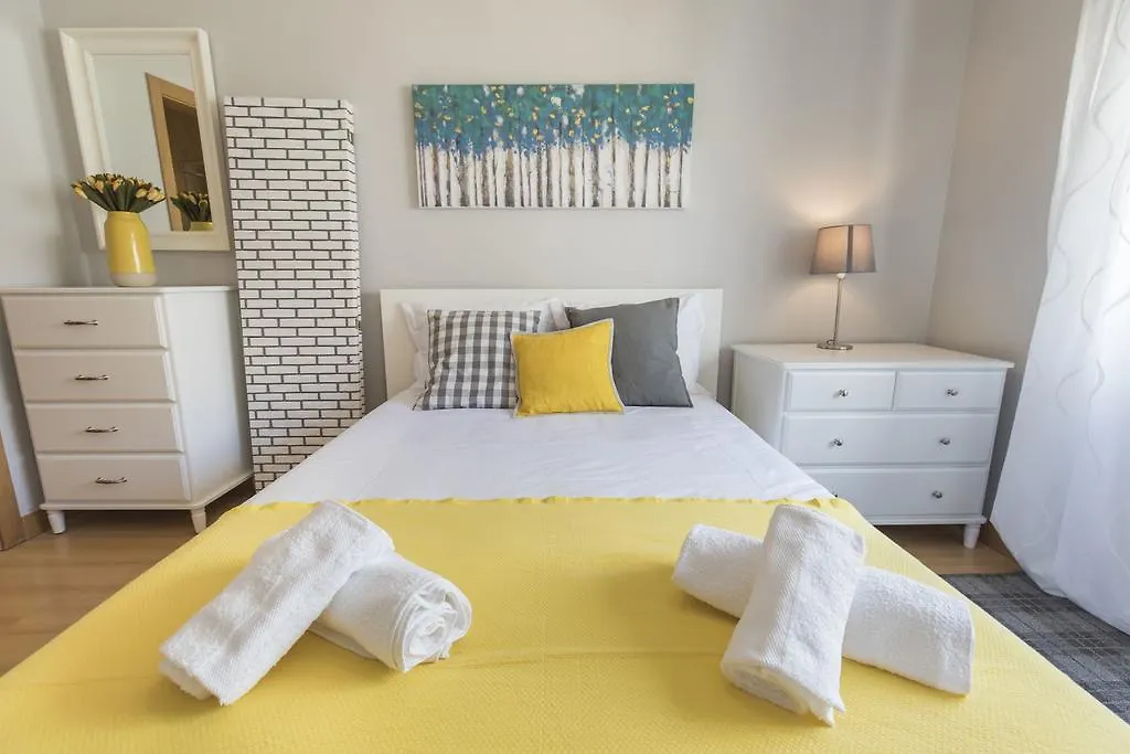 Lovelystay - Charming Marques Flat Lisbon